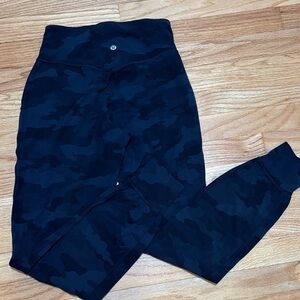 Lululemon align jogger, womens sz 4